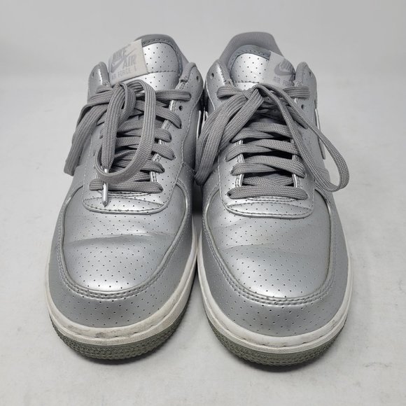 Nike Air Force 1 Low '07 LV8 Metallic Silver Perforated 718152-013 AF1 Olympic - Picture 2 of 11